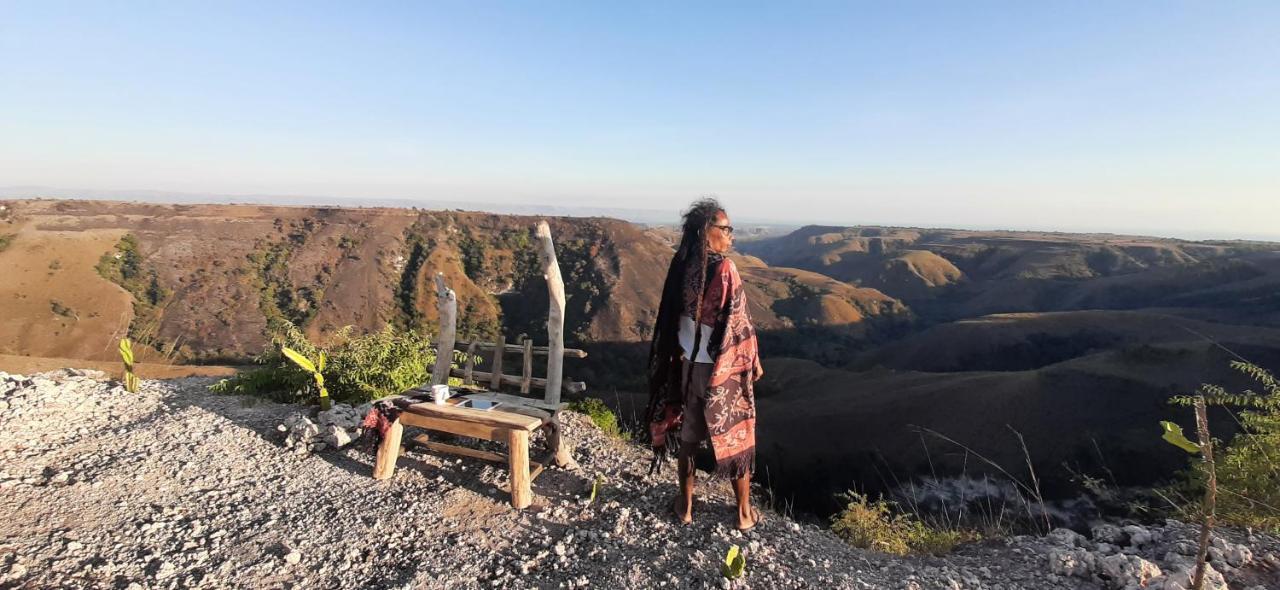 Hars Garden Sumba Hotel Waingapu Exterior foto